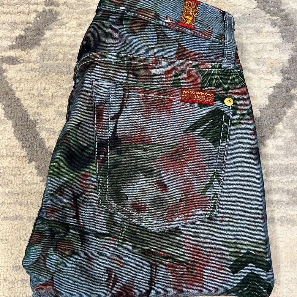 Floral Patterned Cropped Skinny Jeans